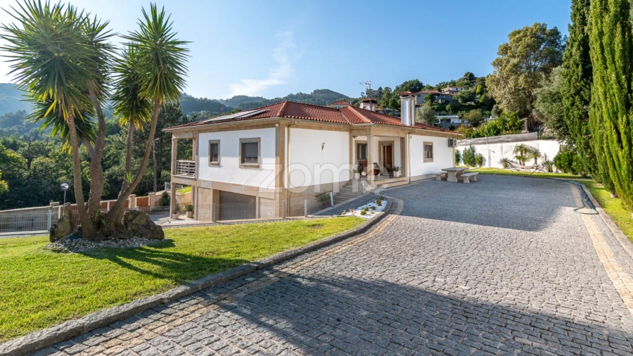 Moradia T4 para Venda em Távora (Santa Maria e São Vicente)