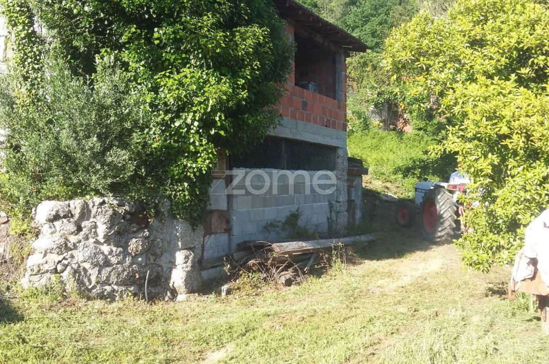 Moradia T2 para Venda em Gondoriz Foto 4