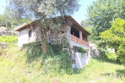 Moradia T2 para Venda em Gondoriz