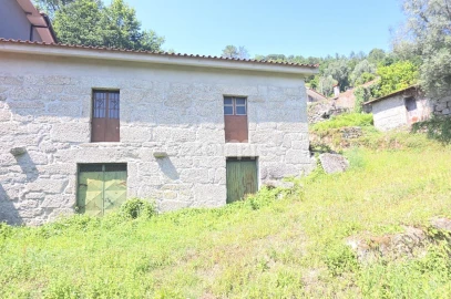 Moradia T2 para Venda em Gondoriz