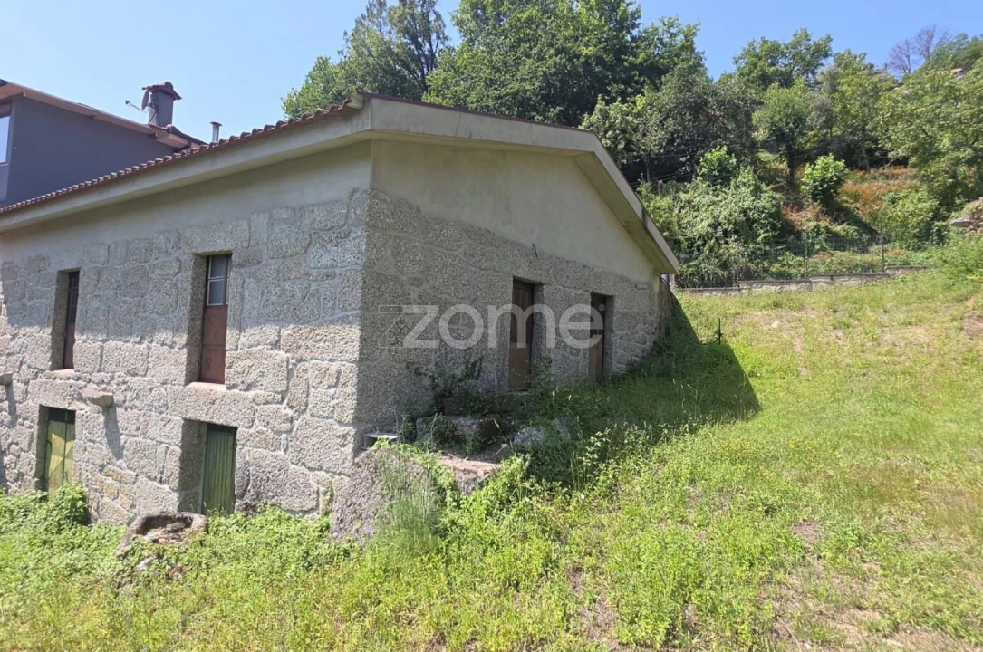 Moradia T2 para Venda em Gondoriz Foto 1