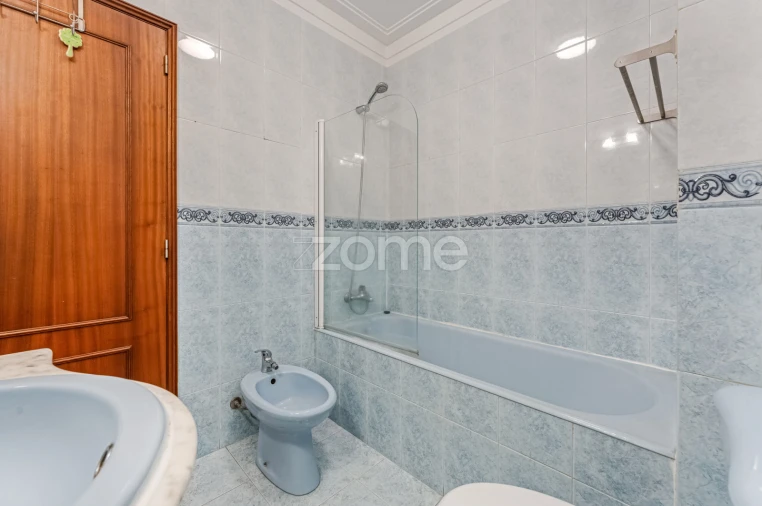 Apartamento T1 para Venda em Fânzeres e São Pedro da Cova Foto 12