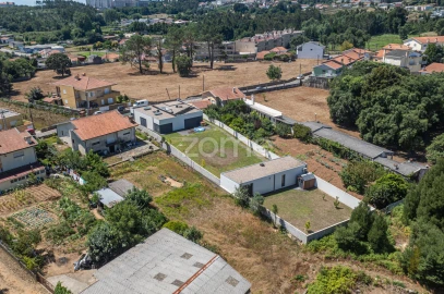Moradia T3 para Venda em Pedroso e Seixezelo