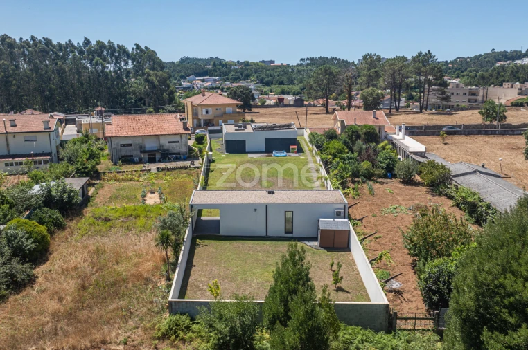 Moradia T3 para Venda em Pedroso e Seixezelo Foto 44