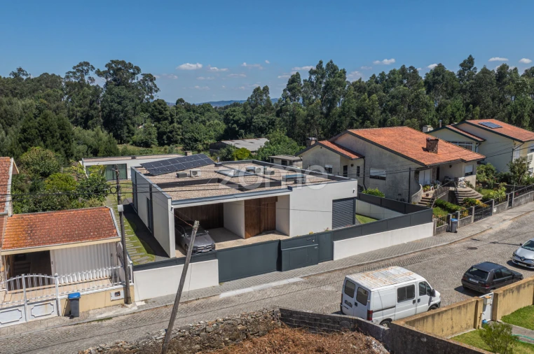 Moradia T3 para Venda em Pedroso e Seixezelo Foto 3