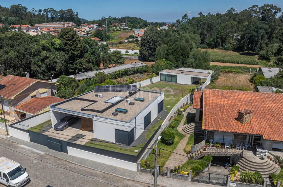 Moradia T3 para Venda em Pedroso e Seixezelo Foto 1