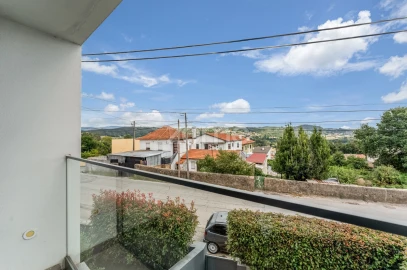 Moradia T3 para Venda em O. Azeméis, Riba-Ul, Ul, Macinhata Seixa, Madail