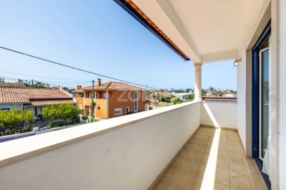 Moradia T4 para Venda em Souto da Carpalhosa e Ortigosa