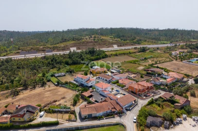 Moradia T4 para Venda em Souto da Carpalhosa e Ortigosa