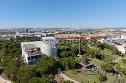 Apartamento T3 para Venda em Oeiras e São Julião da Barra, Paço de Arcos e Caxias