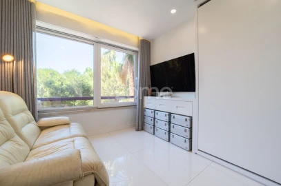 Apartamento T3 para Venda em Oeiras e São Julião da Barra, Paço de Arcos e Caxias