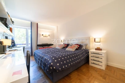 Apartamento T3 para Venda em Oeiras e São Julião da Barra, Paço de Arcos e Caxias