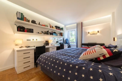 Apartamento T3 para Venda em Oeiras e São Julião da Barra, Paço de Arcos e Caxias