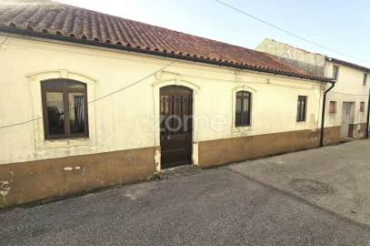 Moradia T3 para Venda em Samuel