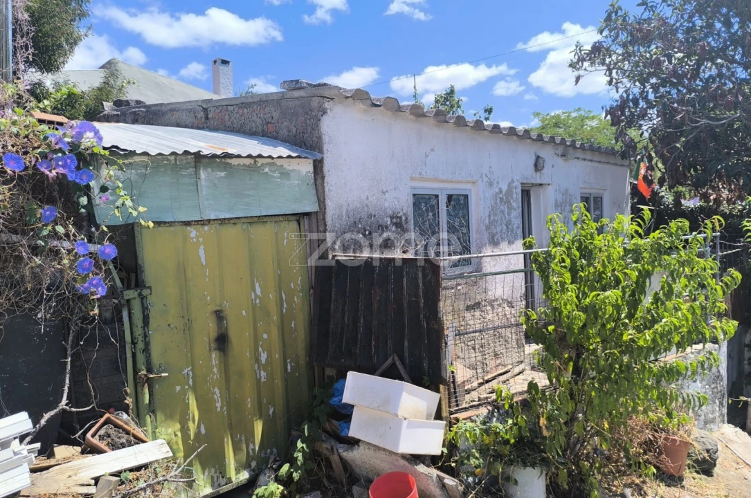 Moradia T1 para Venda em Carnaxide e Queijas Foto 9