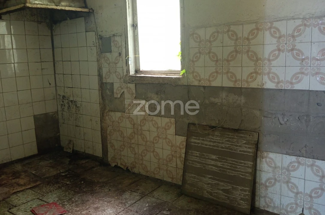Moradia T1 para Venda em Carnaxide e Queijas Foto 12
