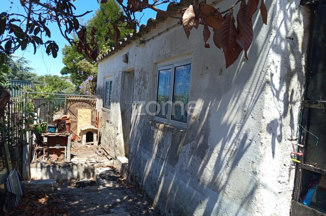 Moradia T1 para Venda em Carnaxide e Queijas Foto 15