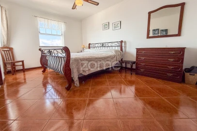 Moradia T3 para Venda em Ribeiras