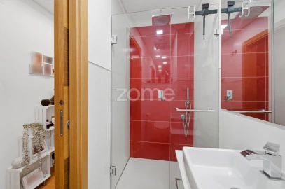 Apartamento T2 para Venda em Ramada e Caneças