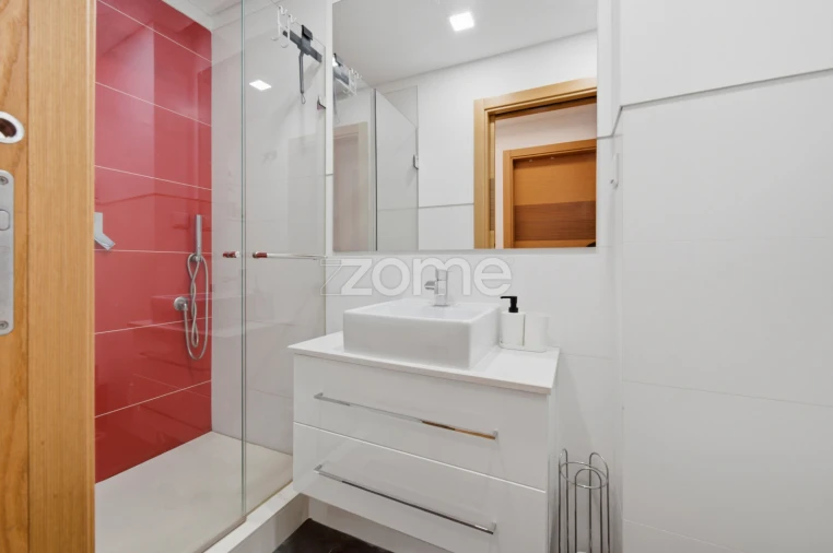 Apartamento T2 para Venda em Ramada e Caneças Foto 14