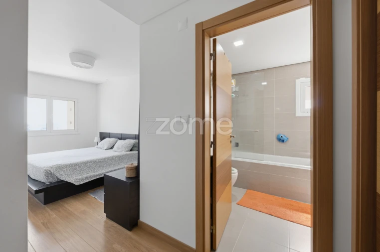 Apartamento T2 para Venda em Ramada e Caneças Foto 21