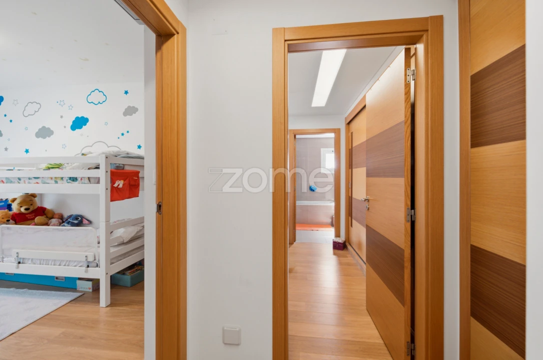 Apartamento T2 para Venda em Ramada e Caneças Foto 13