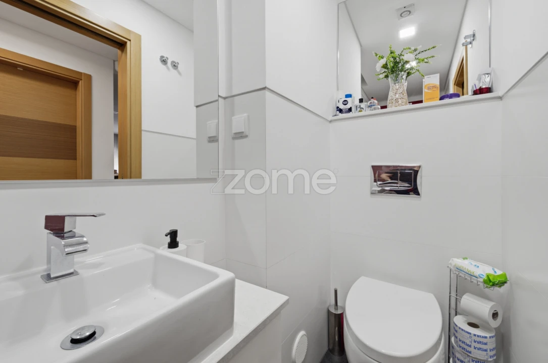 Apartamento T2 para Venda em Ramada e Caneças Foto 16