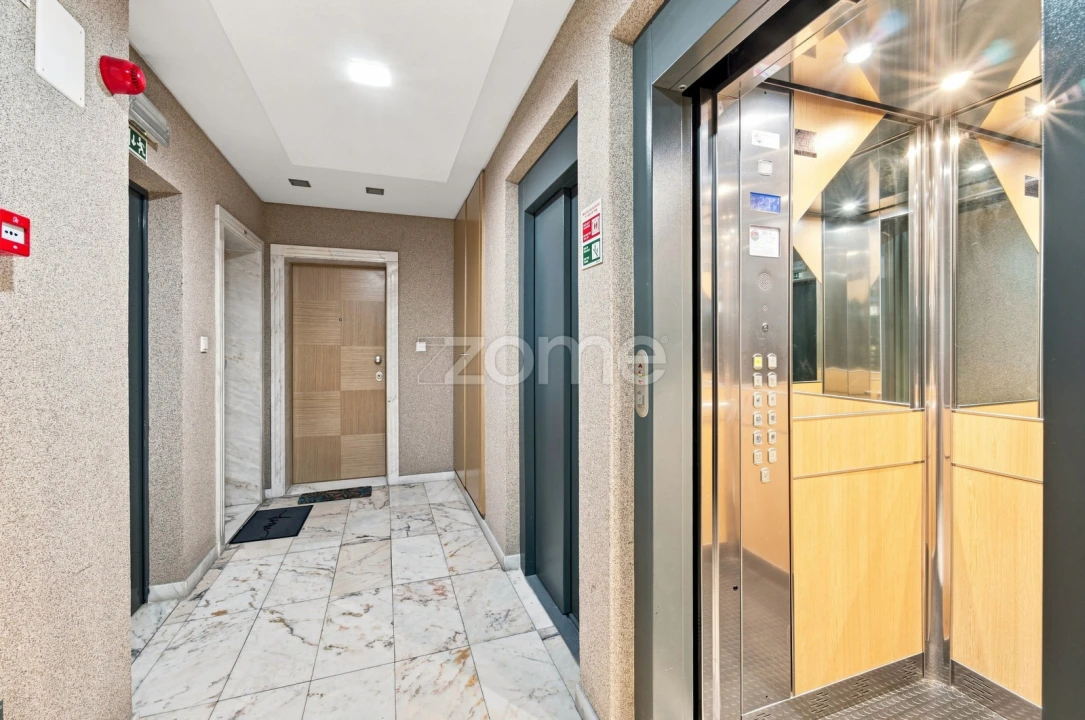Apartamento T2 para Venda em Ramada e Caneças Foto 26