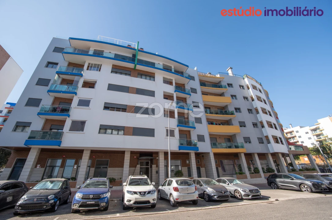 Apartamento T2 para Venda em Ramada e Caneças Foto 34