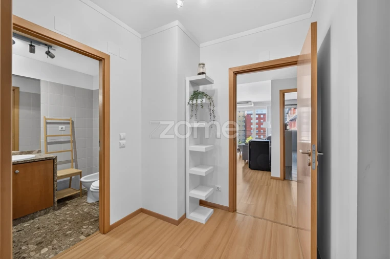 Apartamento T2 para Arrendamento em Lumiar Foto 24