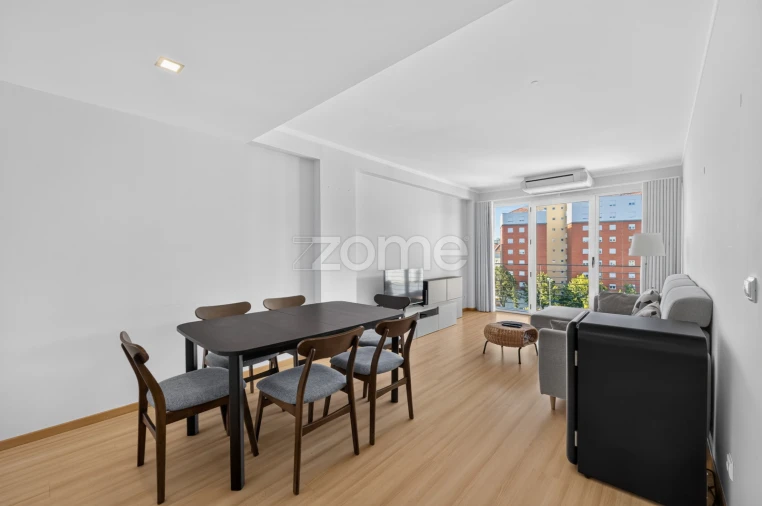 Apartamento T2 para Arrendamento em Lumiar Foto 8