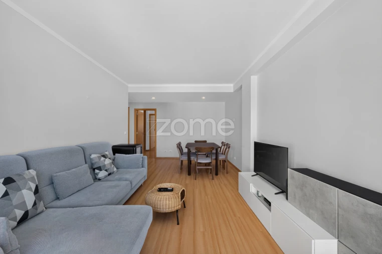 Apartamento T2 para Arrendamento em Lumiar Foto 7