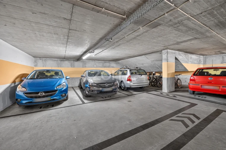 Apartamento T2 para Arrendamento em Lumiar Foto 31