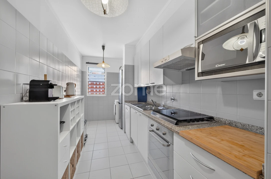 Apartamento T2 para Arrendamento em Lumiar Foto 11