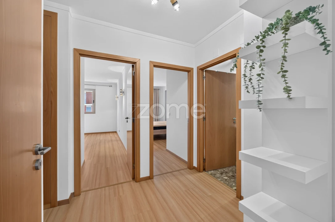 Apartamento T2 para Arrendamento em Lumiar Foto 14