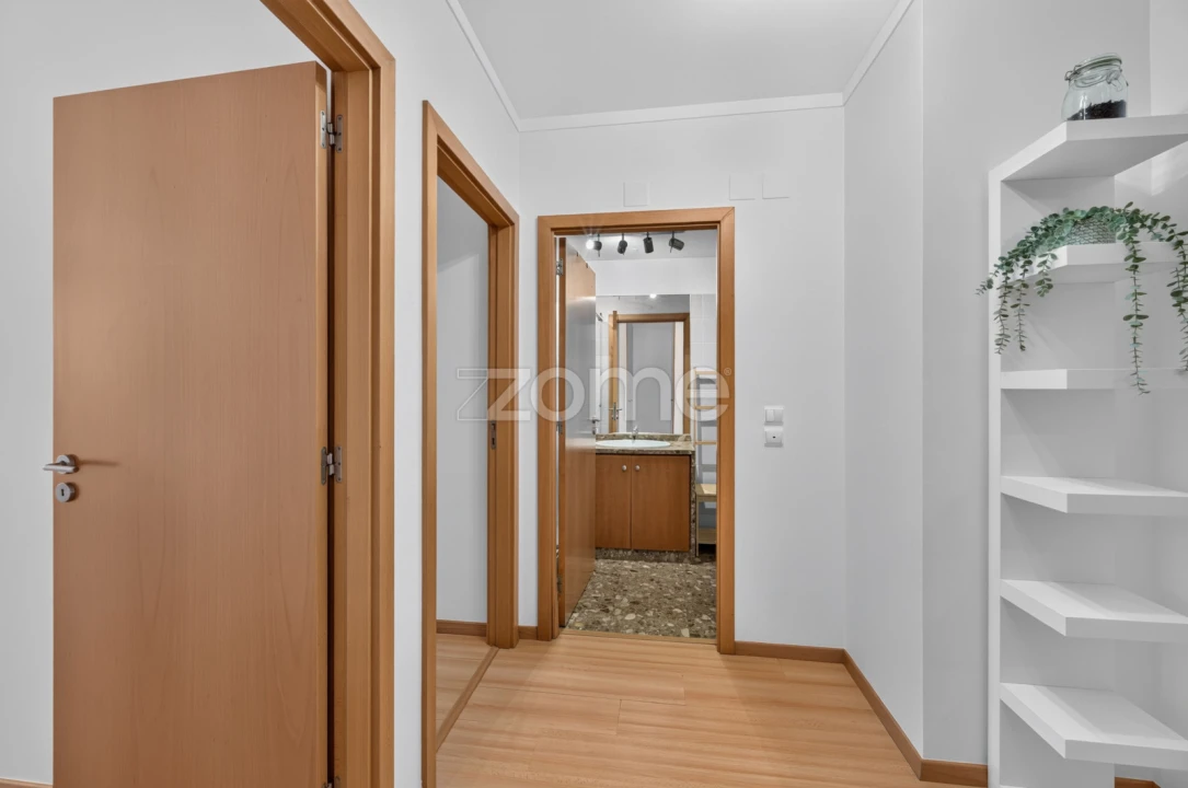 Apartamento T2 para Arrendamento em Lumiar Foto 23