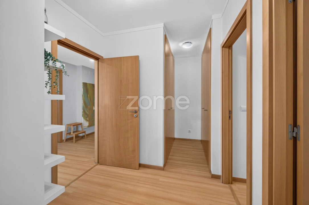 Apartamento T2 para Arrendamento em Lumiar Foto 15