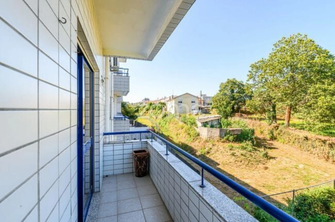 Apartamento T3 para Venda em Vila Cova da Lixa e Borba de Godim Foto 12
