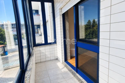 Apartamento T3 para Venda em Vila Cova da Lixa e Borba de Godim