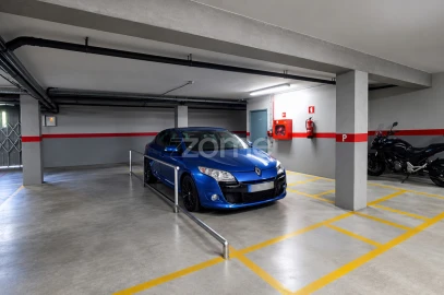 Apartamento T3 para Venda em Vila Cova da Lixa e Borba de Godim