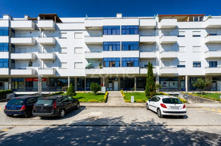 Apartamento T3 para Venda em Vila Cova da Lixa e Borba de Godim Foto 2