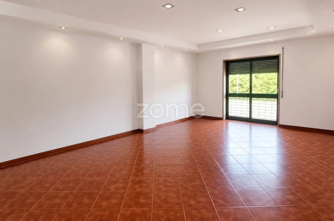 Apartamento T3 para Venda em Vila Cova da Lixa e Borba de Godim Foto 4