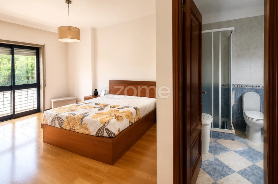 Apartamento T3 para Venda em Vila Cova da Lixa e Borba de Godim Foto 6