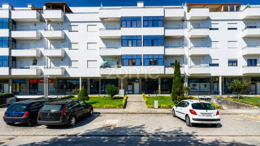 Apartamento T3 para Venda em Vila Cova da Lixa e Borba de Godim