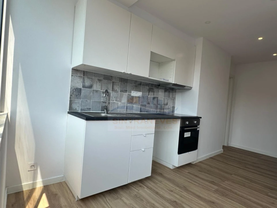 Apartamento T2 para Venda em Águas Livres Foto 5