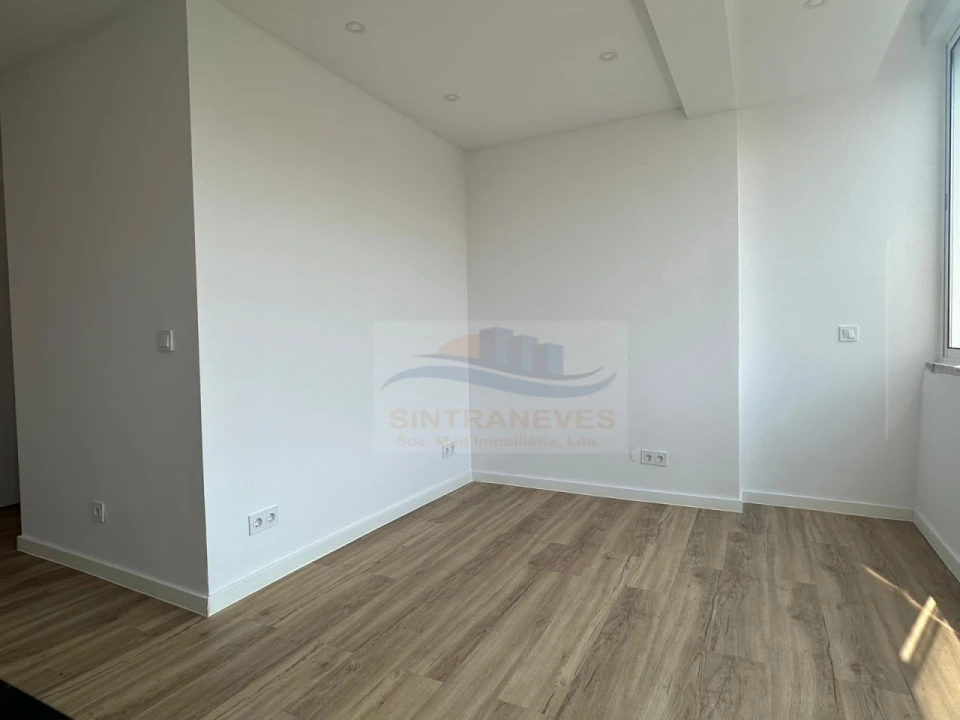Apartamento T2 para Venda em Águas Livres Foto 8