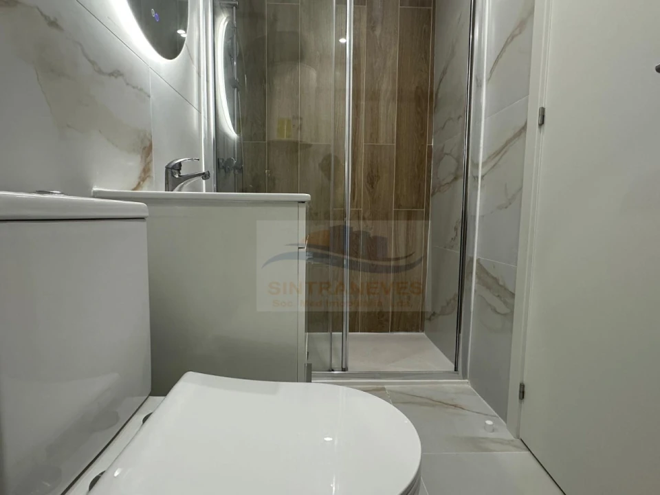 Apartamento T2 para Venda em Águas Livres Foto 19