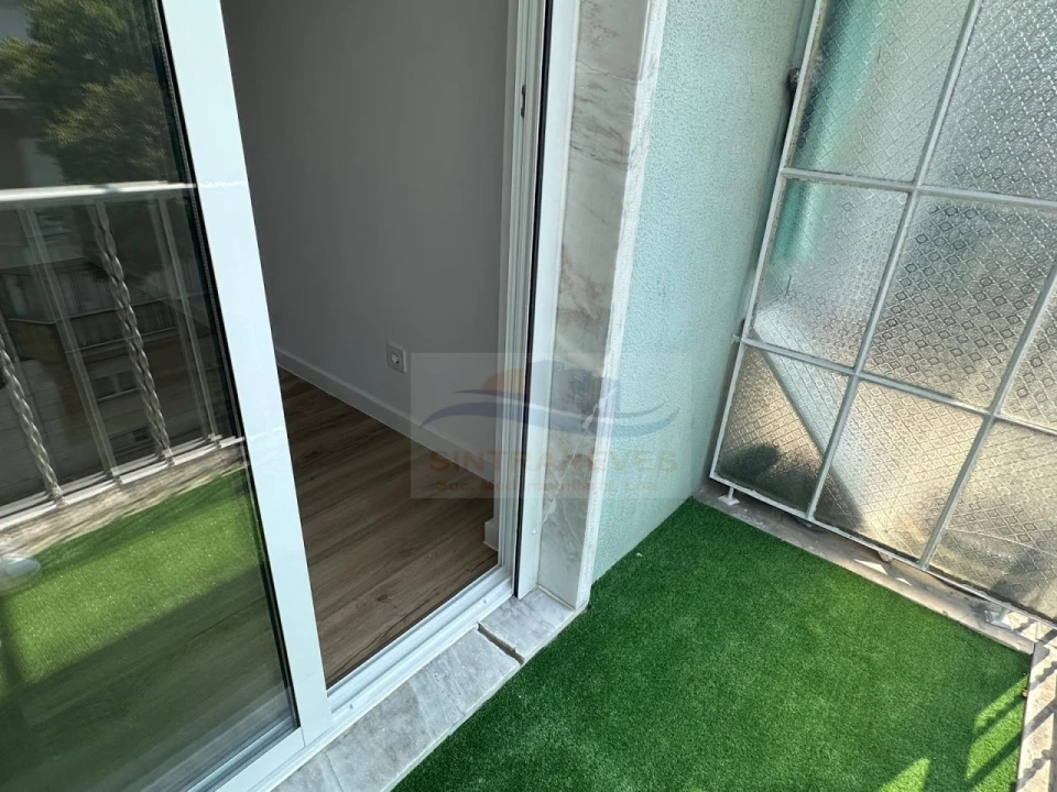 Apartamento T2 para Venda em Águas Livres Foto 26