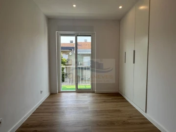 Apartamento T2 para Venda em Águas Livres