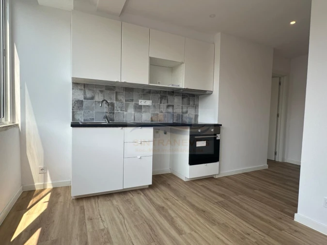 Apartamento T2 para Venda em Águas Livres Foto 4